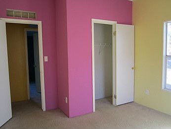 4th image of 33197 Willard St