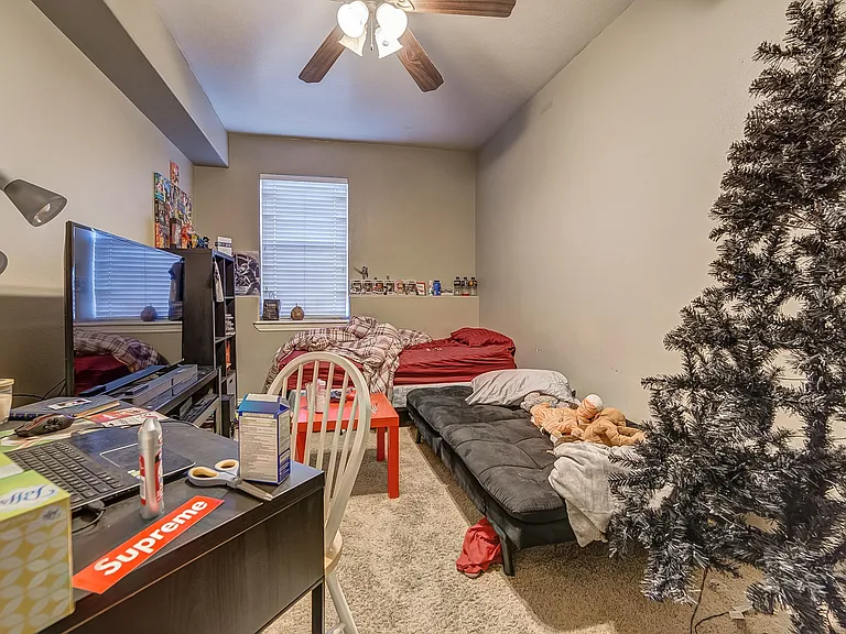 363 N Belmont Pl #143 — Photo 7