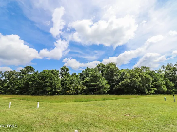 201 Marshside Landing, Holly Ridge, NC 28445