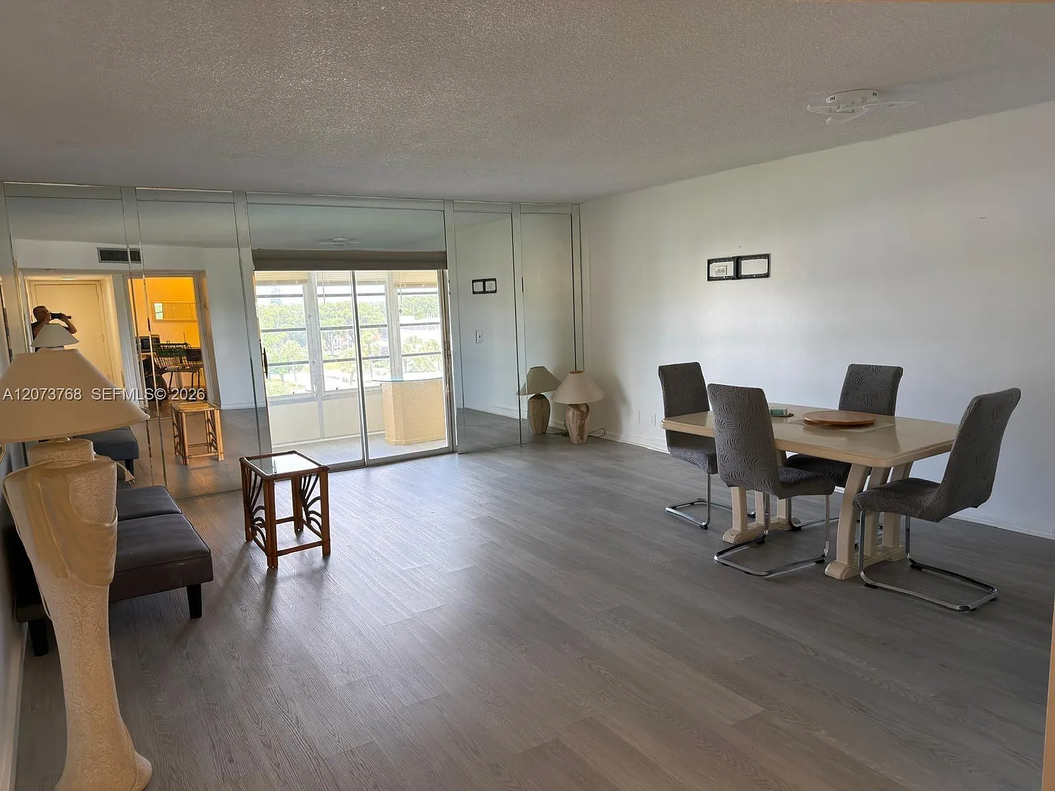 Castle Apartments 14 Cond — Photo 3