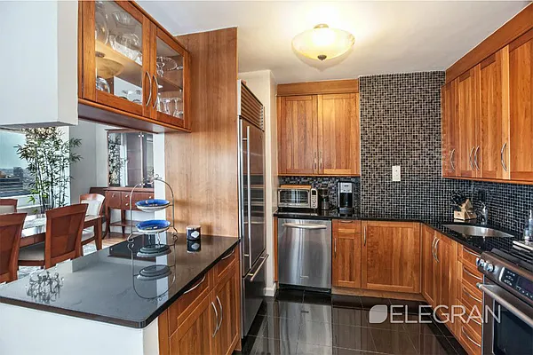 Rented by (Legacy) Elegran | media 17