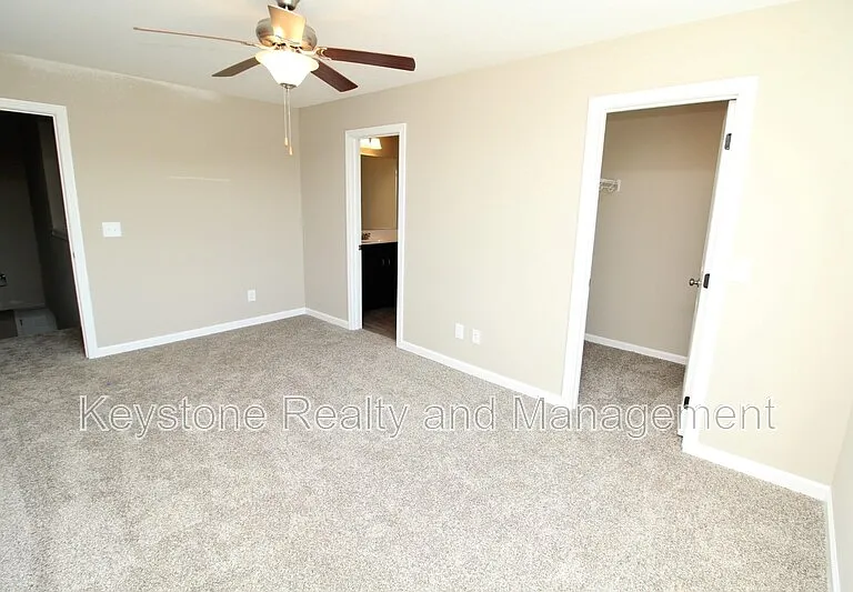 301 Landrum Pl #F — Photo 4