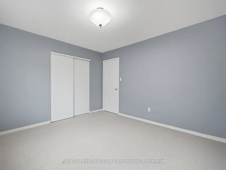 70 Echoridge Dr — Photo 37