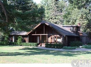 5390 Lakeshore Rd, Fort Gratiot, MI 48059