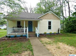 305 Sanders St, Athens, AL 35611