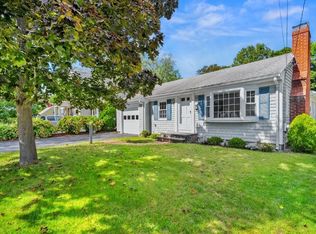 19 Beaumont St, Rumford, RI 02916