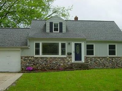 1431 Haverston Rd, Lyndhurst, OH, 44124