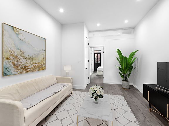 2nd image of 277 Humboldt St APT 1R
