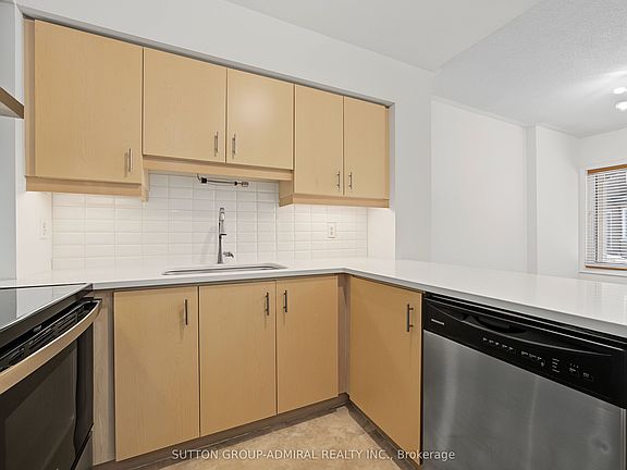 4th image of 735 New Westminster Dr #56