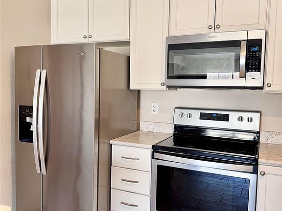 5th image of 6410 Creekside Dr NE Unit 2