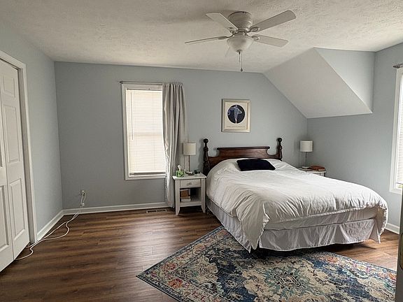 Upstairs Bedroom 1