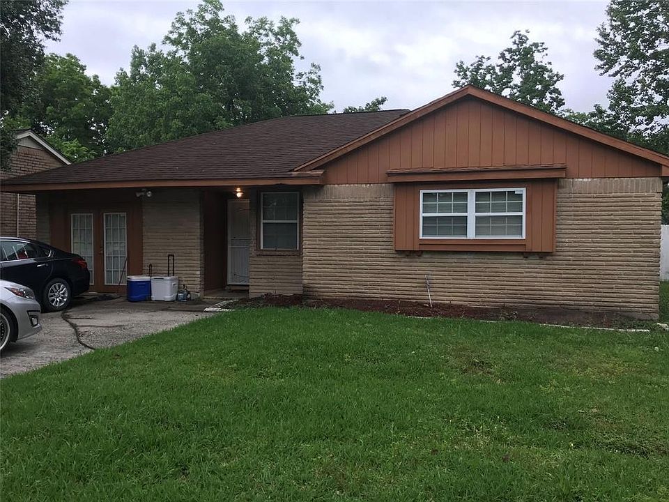 1st image of 6427 Hollow Oaks Dr