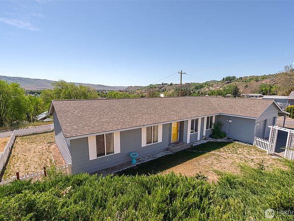 2nd image of 504 Ash Street