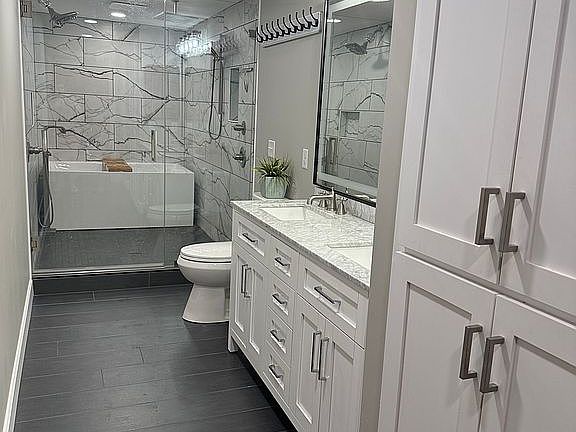 4th image of 225 Dover Rd NE