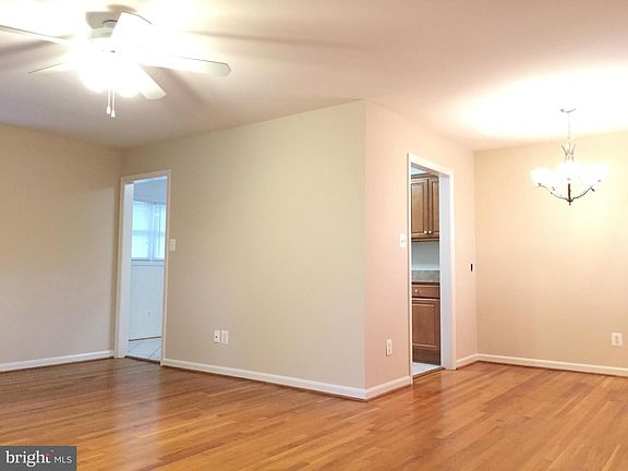 3rd image of 505 Echols St SE