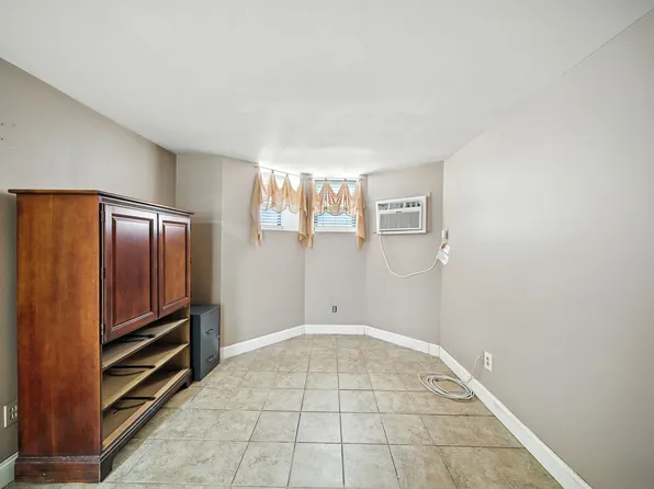 224 48th Street image 14 of 25