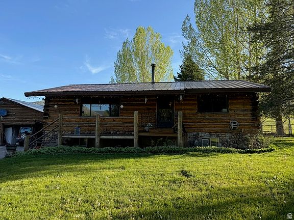 2nd image of 3477 N Highway 162