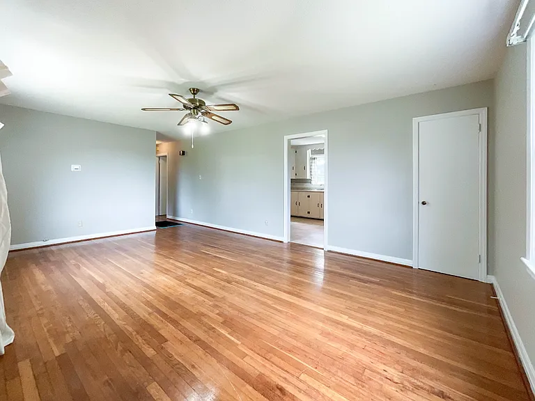 1834 Findlay St — Photo 6