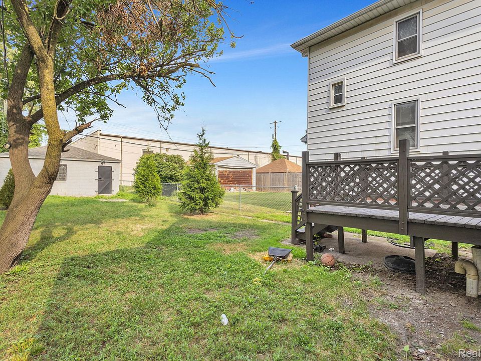 4450 Military St, photo 7