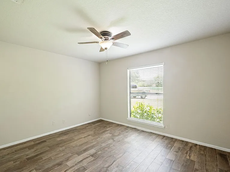 16115 Wolf Creek St — Photo 17