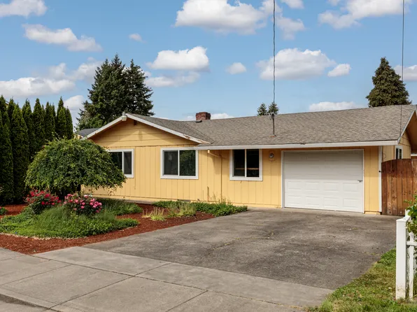 52371 SW 1st St, Scappoose, OR 97056