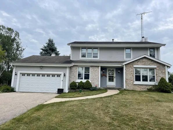 W3329 Maclean ROAD, Elkhorn, WI 53121