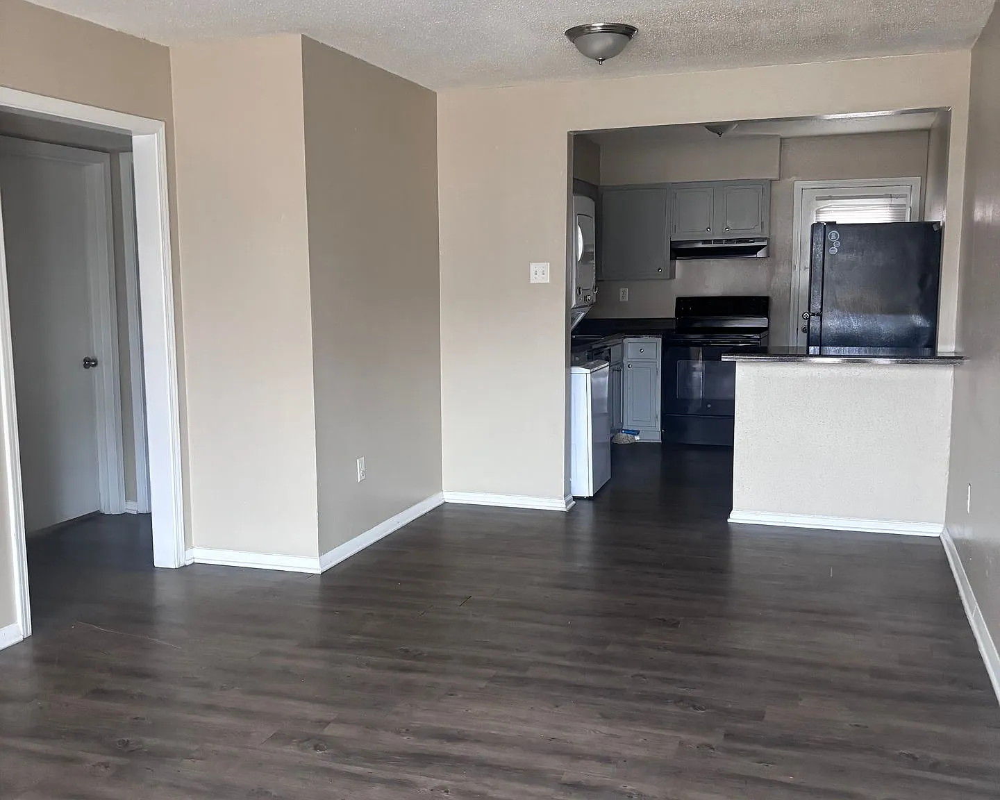 The Summereast Apartments — Photo 4