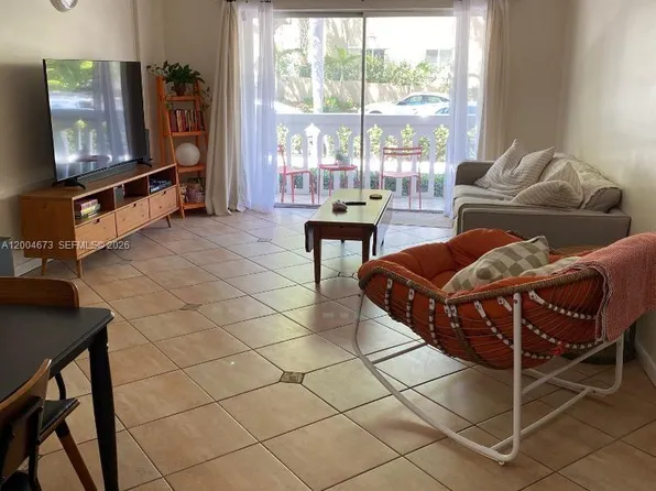 100 Edgewater Dr, Coral Gables, FL