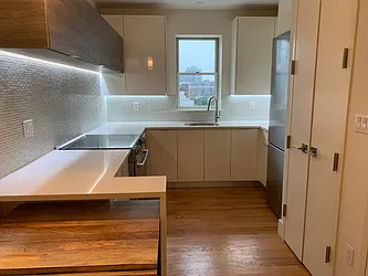 Rented by R New York