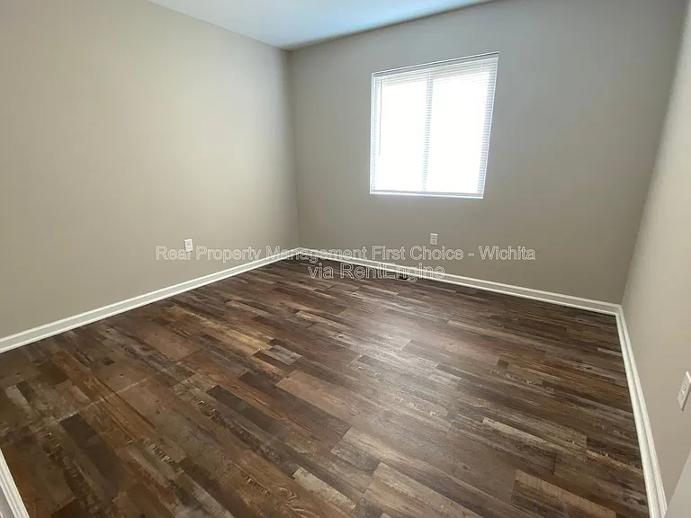 10607 E Kinkaid Ave — Photo 28