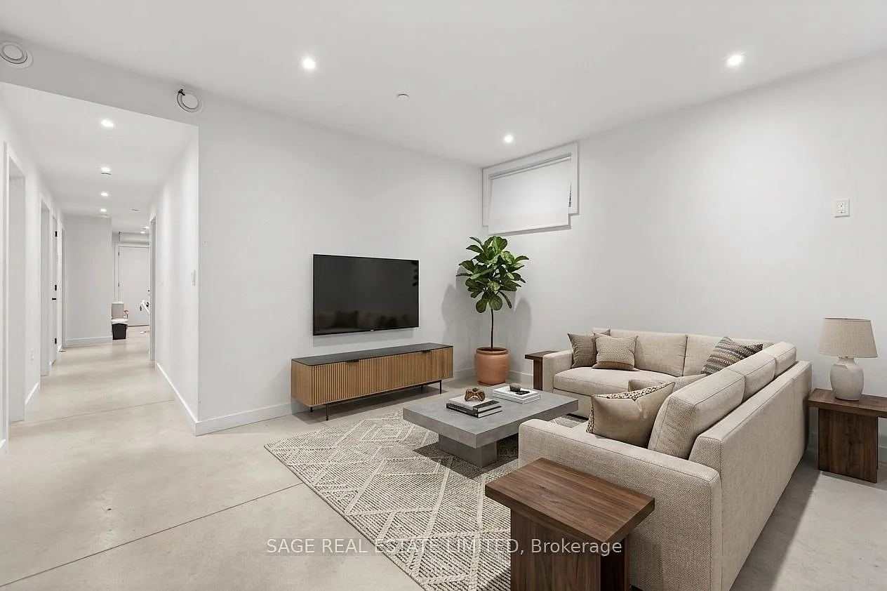 3 bed, $2,900 — Photo 3