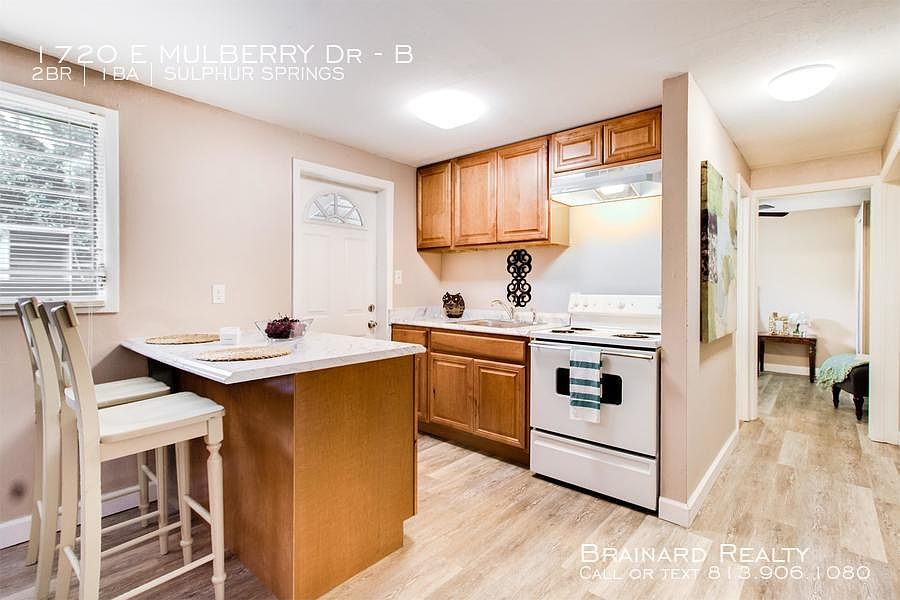 1st image of 1720 E Mulberry Dr #B