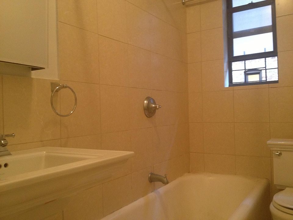 2nd image of 451 E 116th St #2