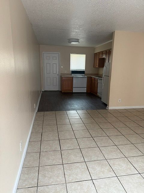 1st image of 3710 Pine St #5