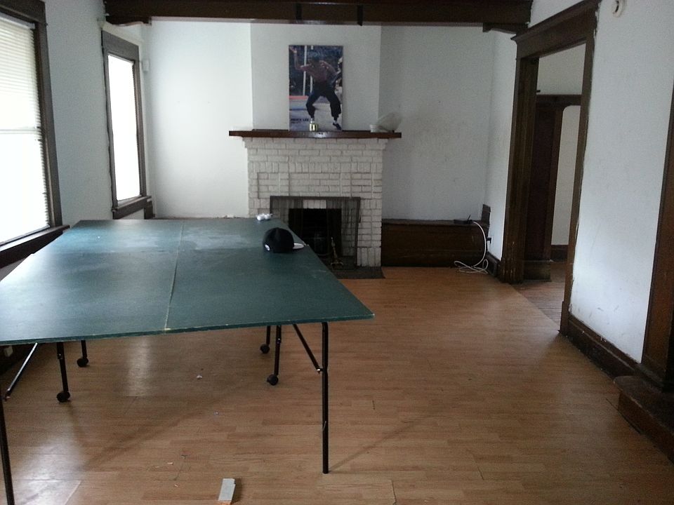 1st image of 46 Winspear Ave