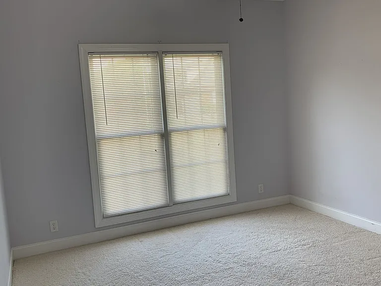 2715 Dora Elizabeth Ct — Photo 10
