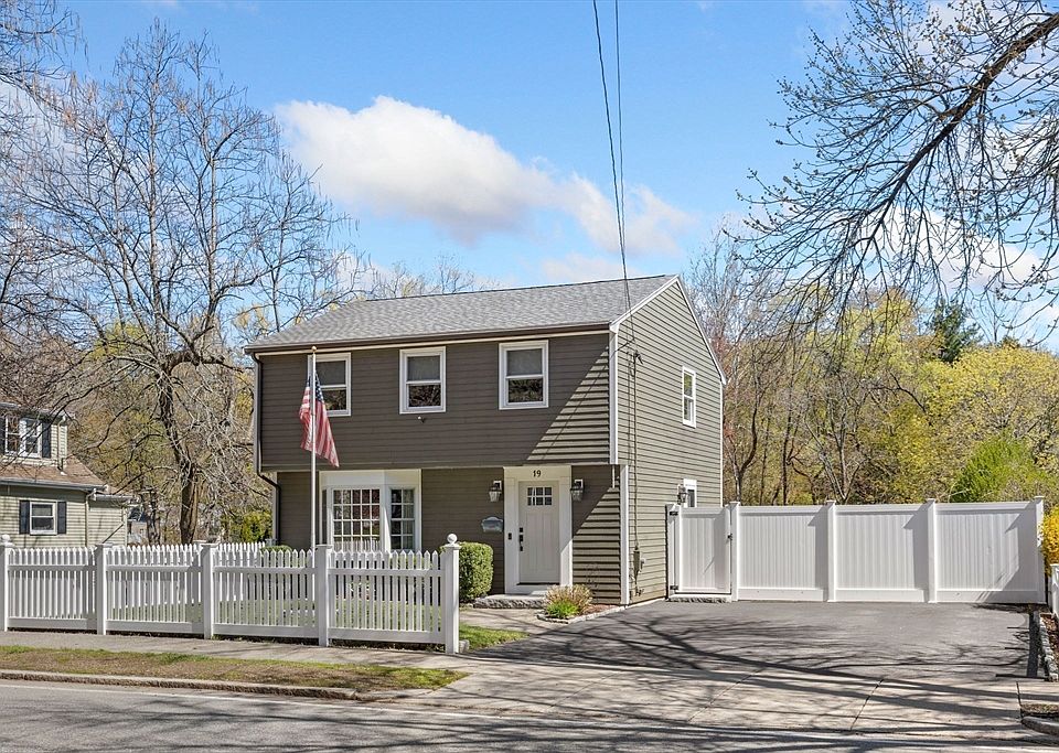 1st image of 19 Lebanon St