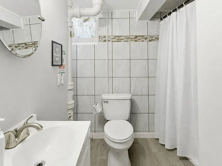 3515 Leavenworth St #5 — Photo 6