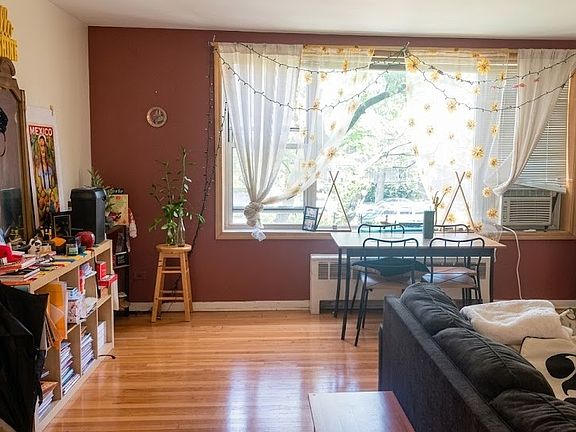5th image of 2623 W Fitch Ave APT 1E