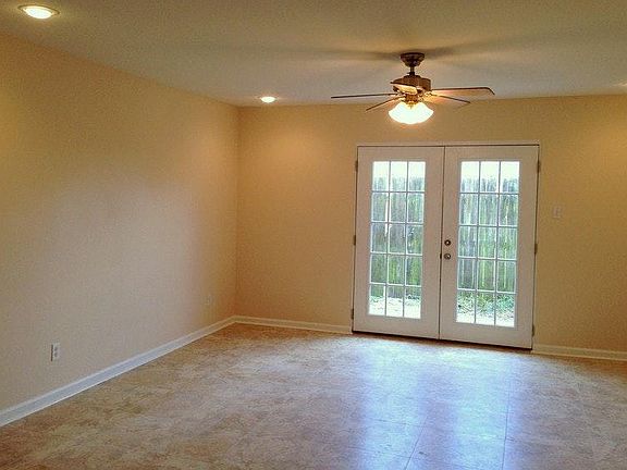 3rd image of 3564 Martinique Ave