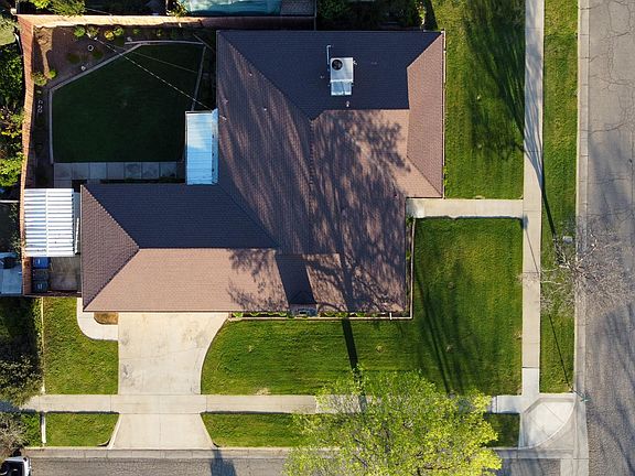 2nd image of 3263 E Rialto Ave
