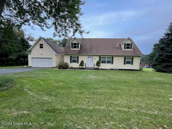 378 Winter Street Ext, Troy, NY 12180
