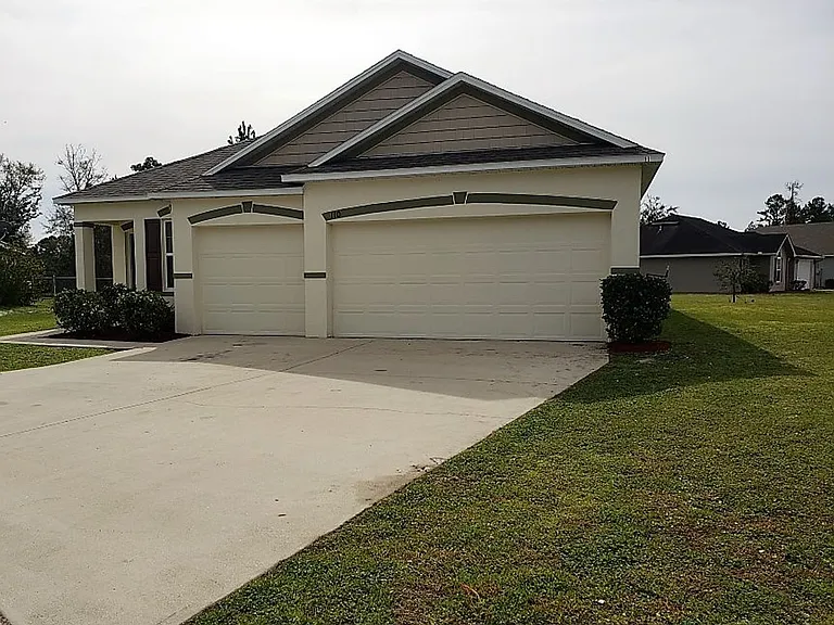 110 Cedar Circle Dr — Photo 1