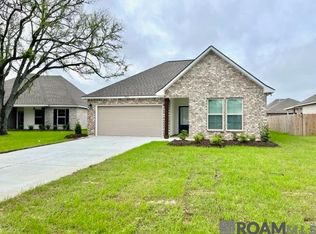 9958 Stratford Dr, Denham Springs, LA 70726