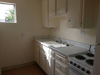 5th image of 1241 Essex St APT 19