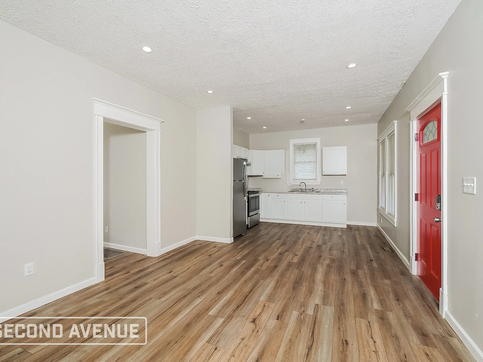 3 bed, 1.0 bath, 1100 sqft, $1,460 — Photo 4