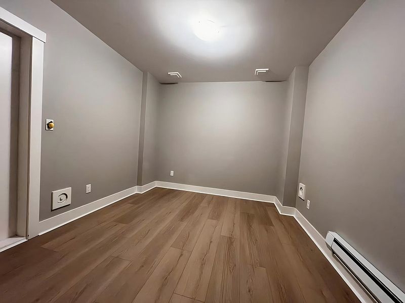 White Rock House for rent - 1 Bedroom — photo 5
