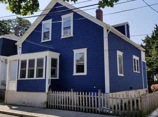 19 Stockholm St, Newport, RI 02840