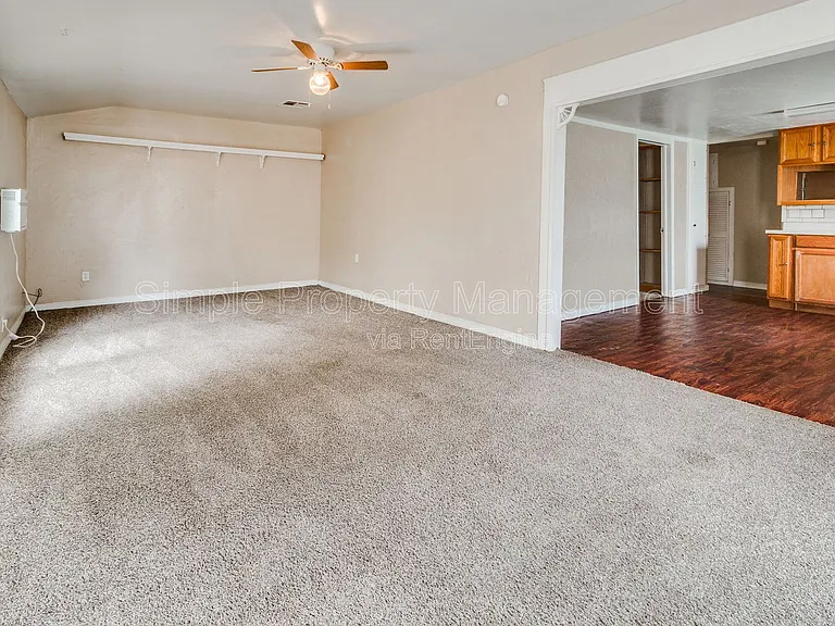 2117 SE 12th St — Photo 5