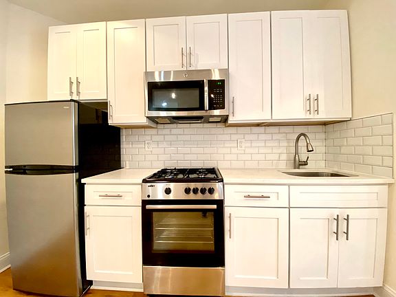 2nd image of 542 E 79th St APT 5D